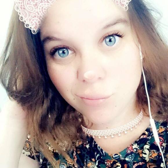 Meet your Posher, Crystal - Picture 1 of 1